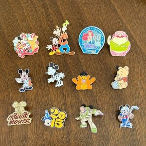 Disney Character Pin Set - Multicolor